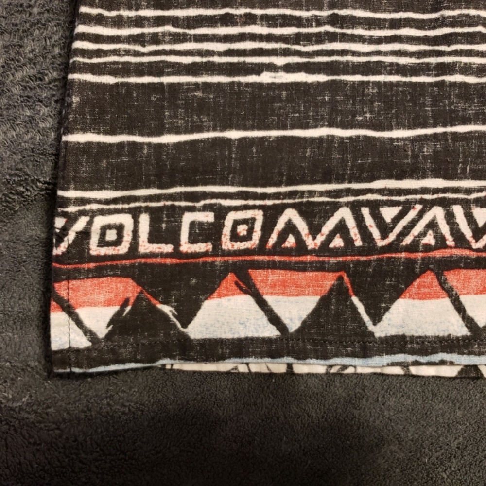 Volcom button down shirt - Picture 8 of 8